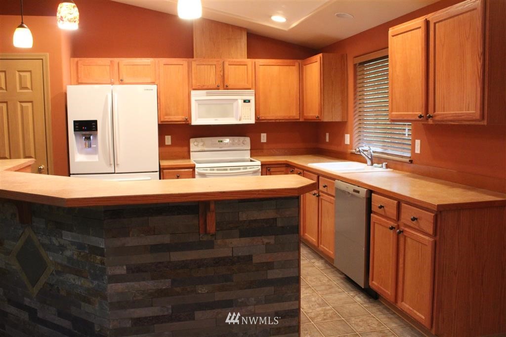331 Larson Road Silver Creek, WA 98585 - Photo 9 of 19 Gallery Image 9