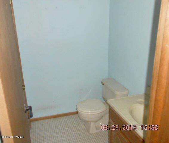 206 Doolan Road Dingmans Ferry, PA 18328 - Photo 9 of 10
