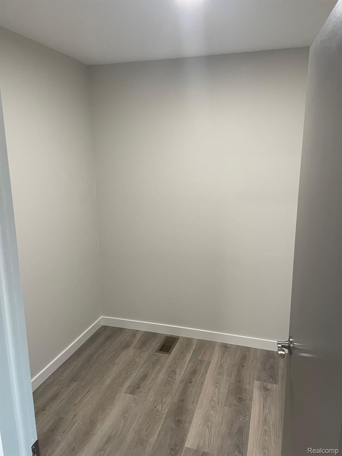 23532 Lahser Road Southfield, MI 48033 - Photo 15 of 15 Gallery Image 15