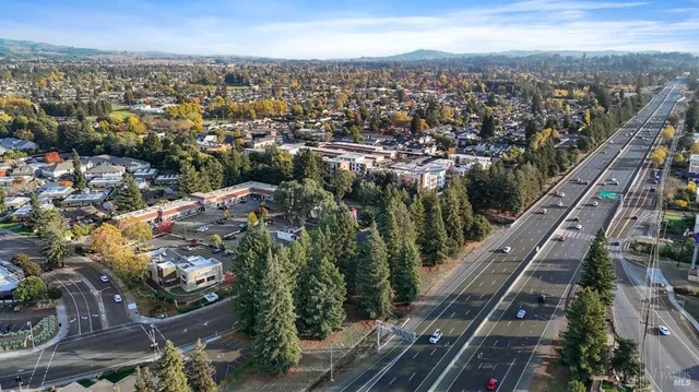 $349,000 | 6650 Commerce Boulevard, Unit 17, Rohnert Park, CA 94928