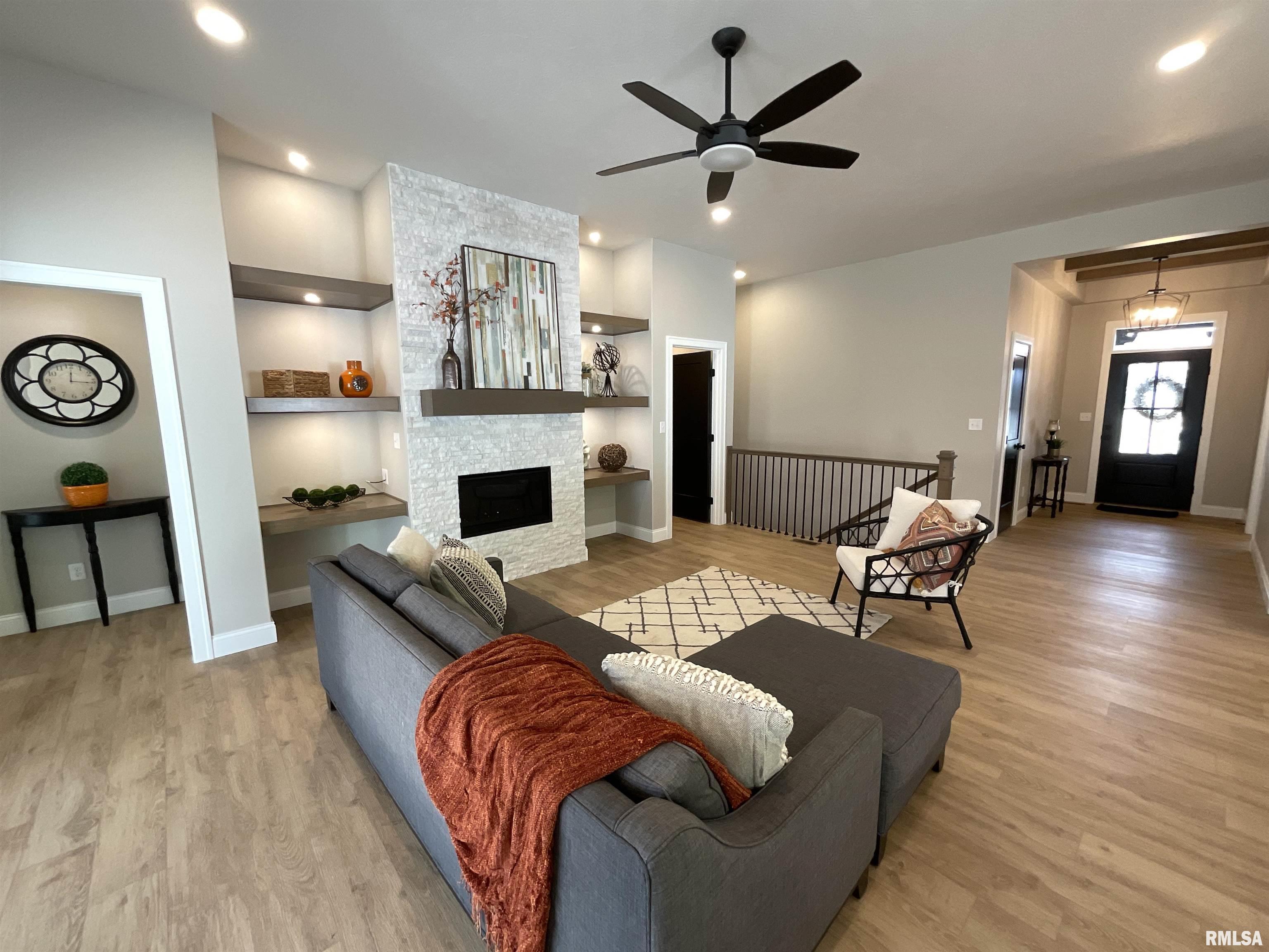 1500 Dearborn Drive Springfield, IL 62711 - Photo 4 of 32 Gallery Image 4