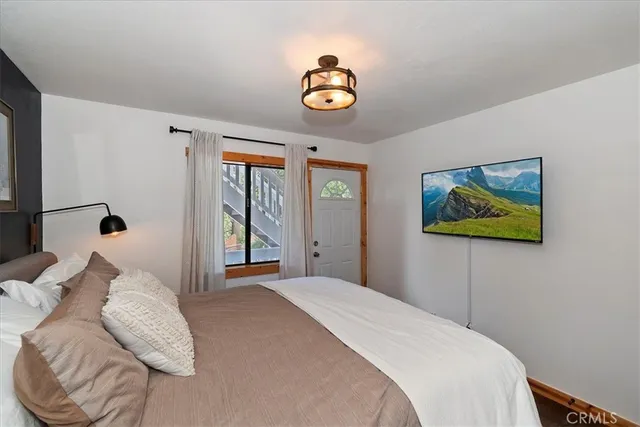 $529,000 | 804 Sierra Vista Drive, Twin Peaks, CA 92391