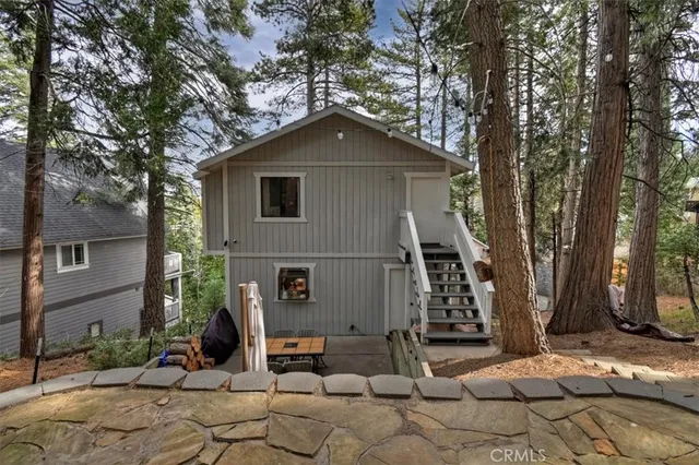 $529,000 | 804 Sierra Vista Drive, Twin Peaks, CA 92391