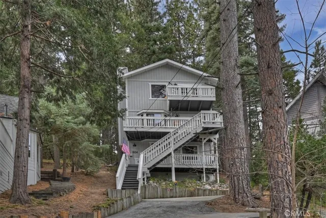 $529,000 | 804 Sierra Vista Drive, Twin Peaks, CA 92391