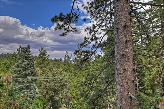 $529,000 | 804 Sierra Vista Drive, Twin Peaks, CA 92391