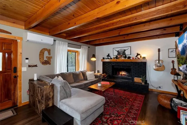 $529,000 | 804 Sierra Vista Drive, Twin Peaks, CA 92391