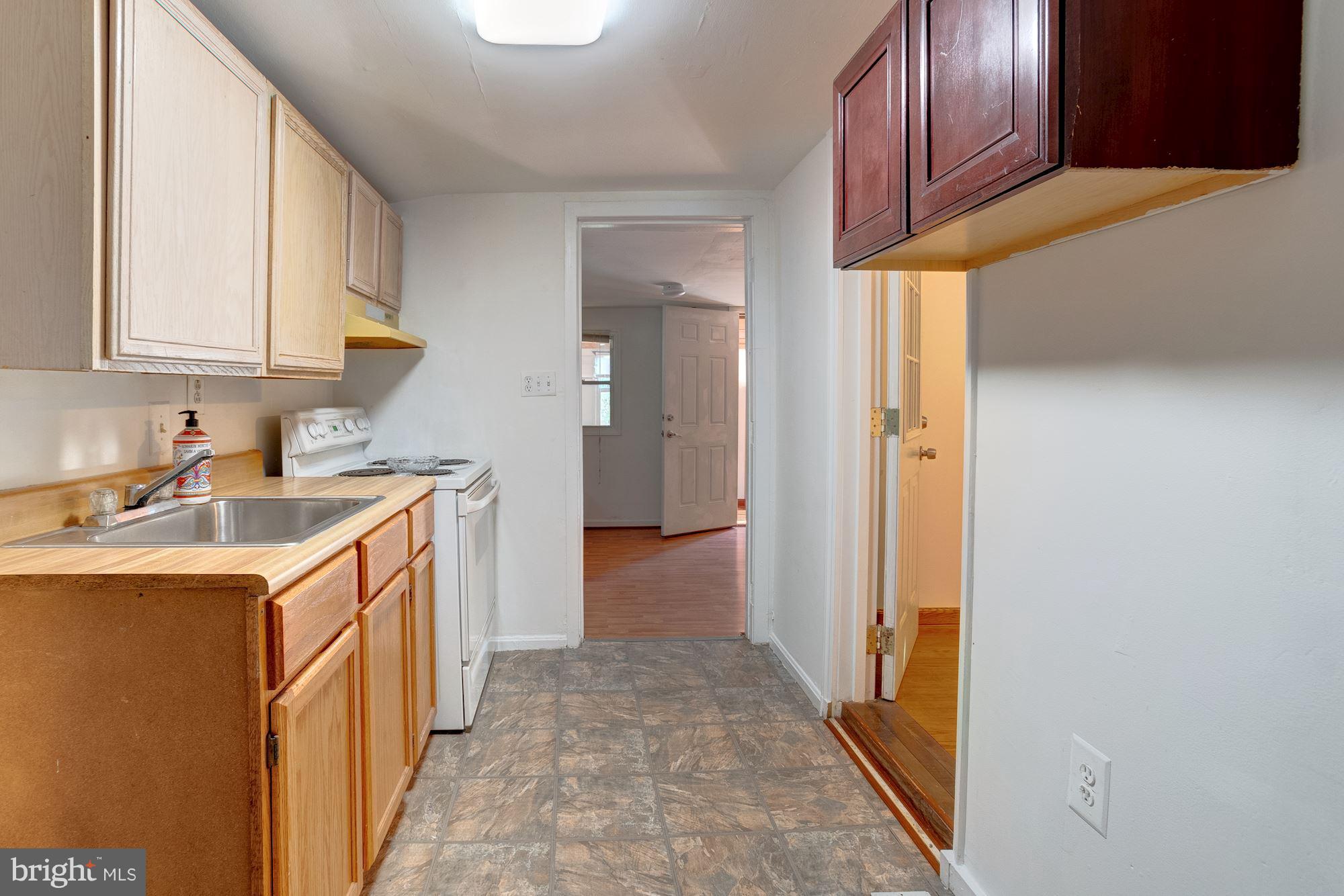 7740 Frederick Road Hyattsville, MD 20784 - Photo 15 of 30 Kitchen