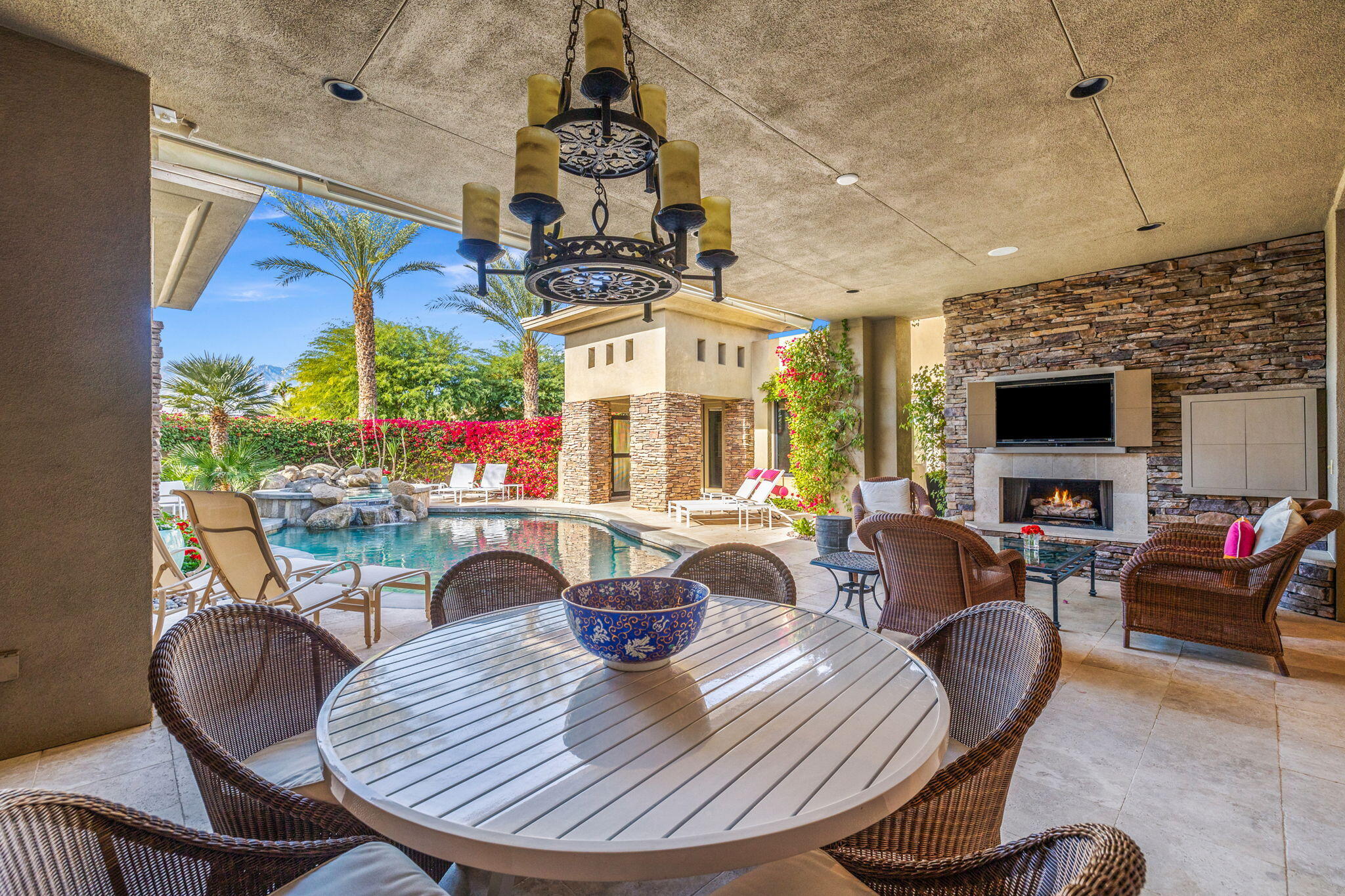 41 Ambassador Circle Rancho Mirage, CA 92270 - Photo 13 of 78 73-web-or-mls-8M4A1762