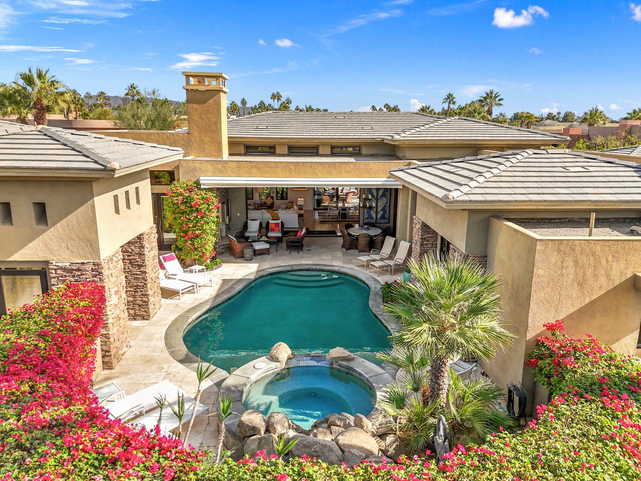 41 Ambassador Circle Rancho Mirage, CA 92270 - Photo 4 of 78 91-web-or-mls-DJI_20241126120329_0010_D