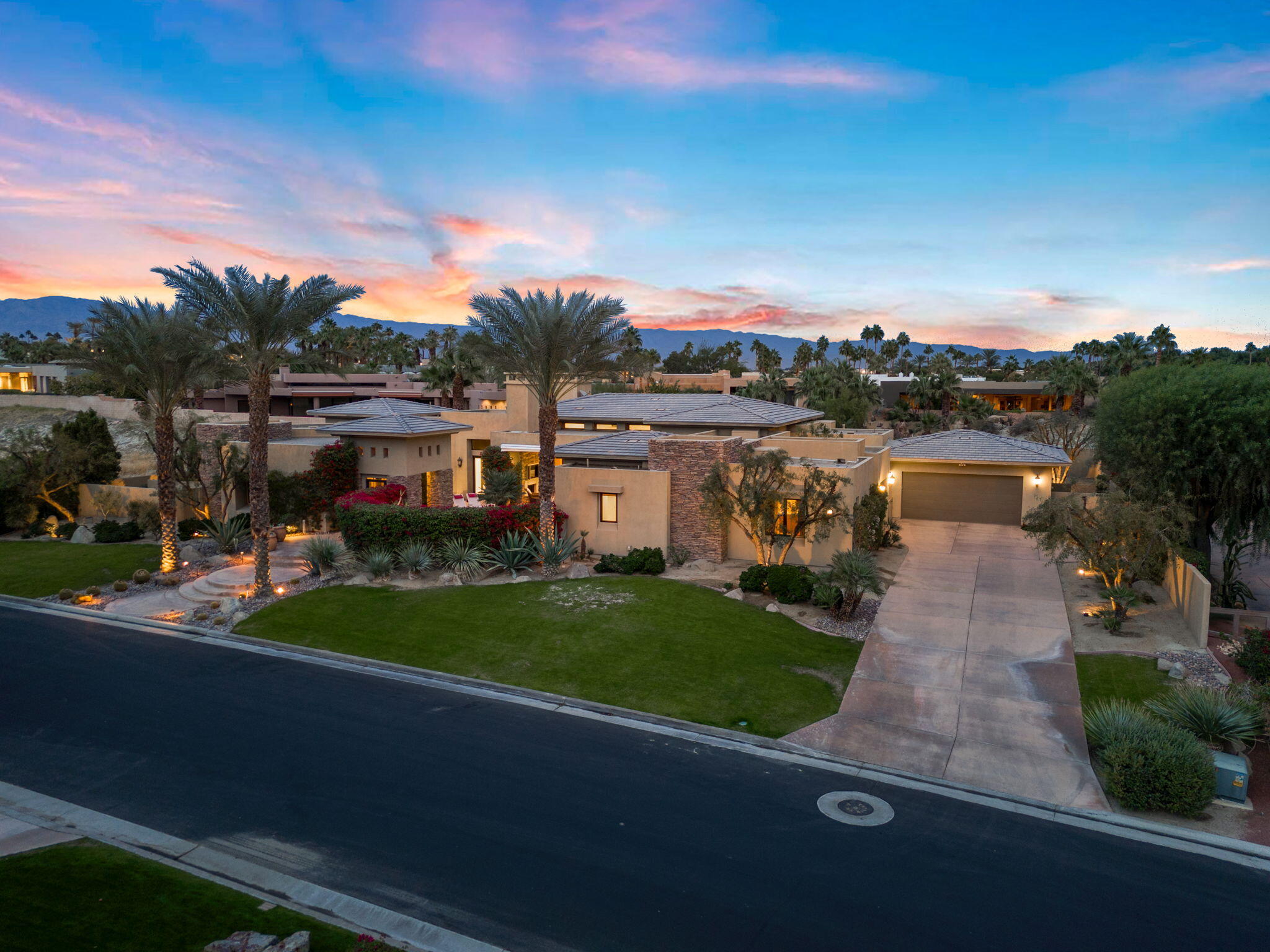 41 Ambassador Circle Rancho Mirage, CA 92270 - Photo 73 of 78 37-web-or-mls-DJI_20241126165327_0069_D