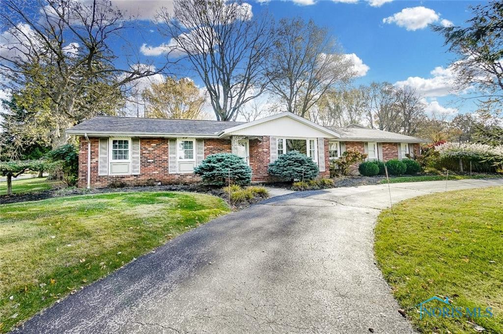 700 Hawthorne Road Findlay, OH 45840 - Photo 1 of 30 Gallery Image 1