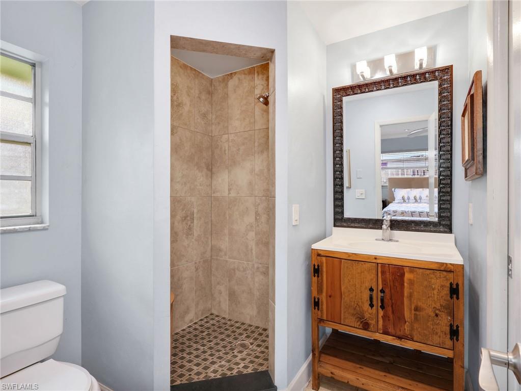 3523 Santiago Way Naples, FL 34105 - Photo 25 of 39