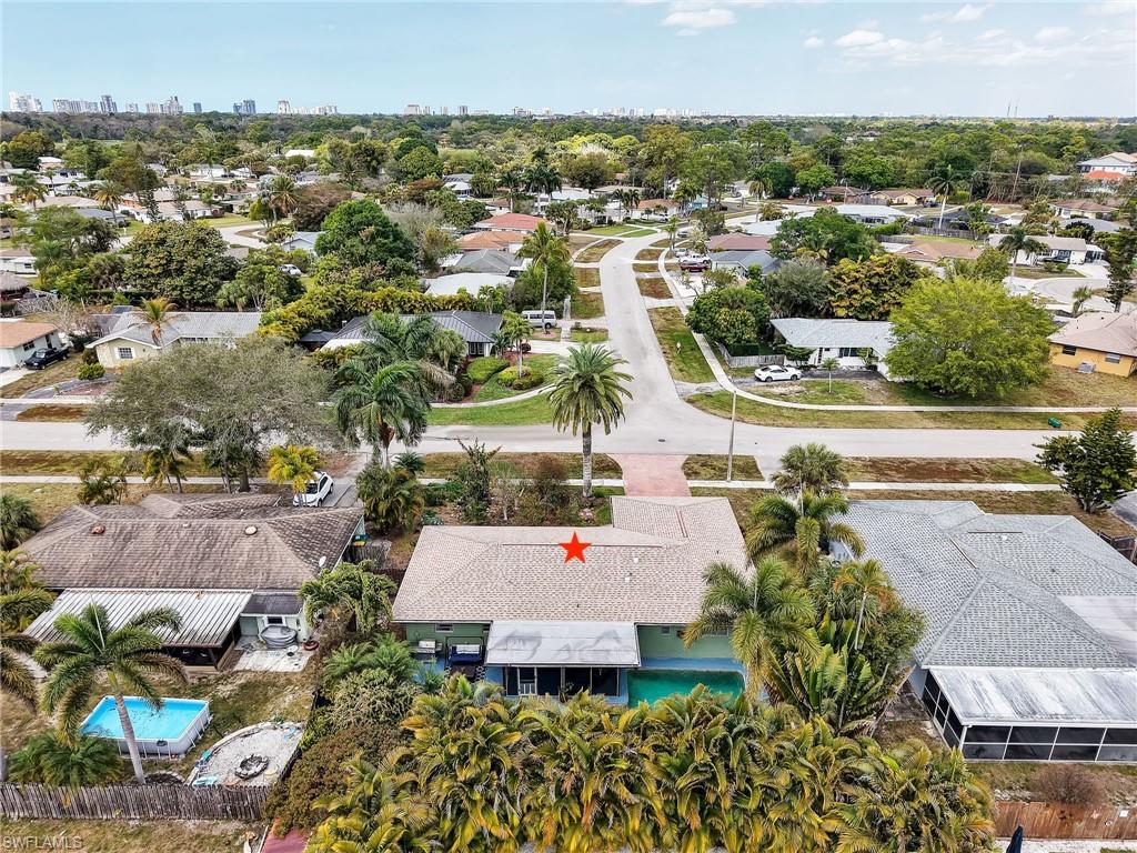 3523 Santiago Way Naples, FL 34105 - Photo 35 of 39