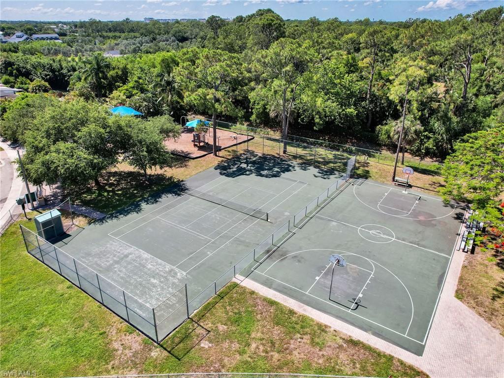 3523 Santiago Way Naples, FL 34105 - Photo 38 of 39 Community area