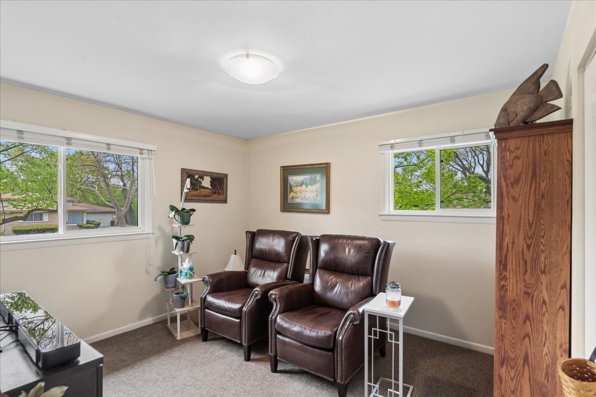 122 Mulberry Road Deerfield, IL 60015 - Photo 10 of 22