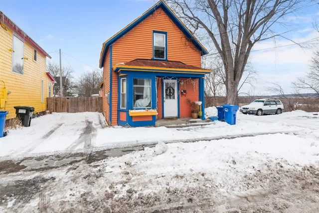 $364,000 | 32 Washington Street, Burlington, VT 05401