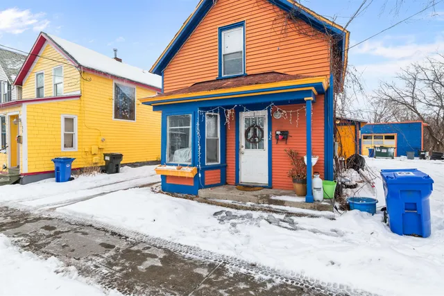 $364,000 | 32 Washington Street, Burlington, VT 05401