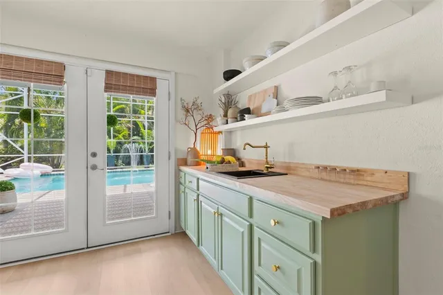 $1,199,000 | 854 2nd Avenue South, Tierra Verde, FL 33715