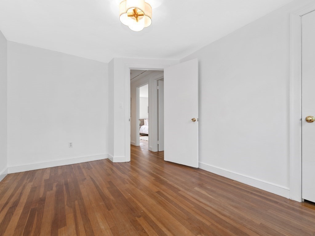 118 Sutton Road Needham, MA 02492 - Photo 13 of 28