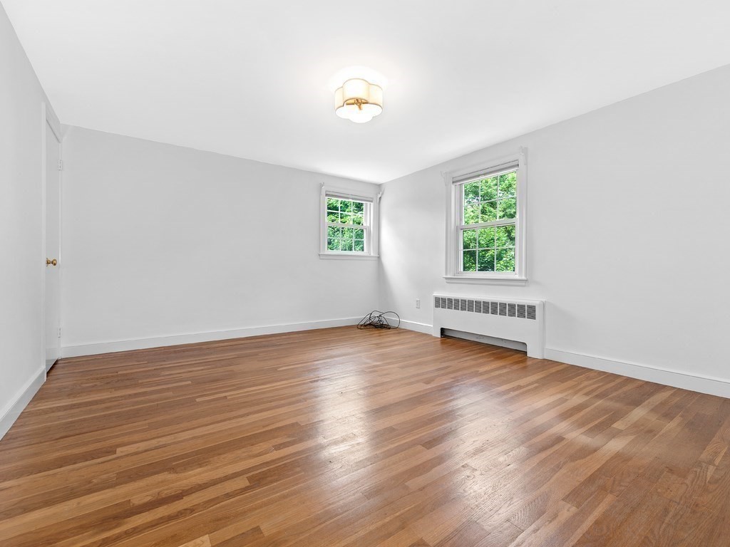 118 Sutton Road Needham, MA 02492 - Photo 16 of 28