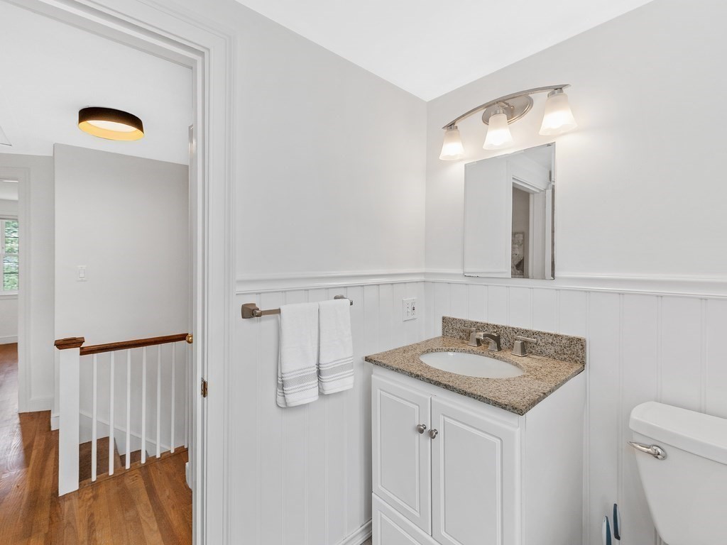118 Sutton Road Needham, MA 02492 - Photo 17 of 28