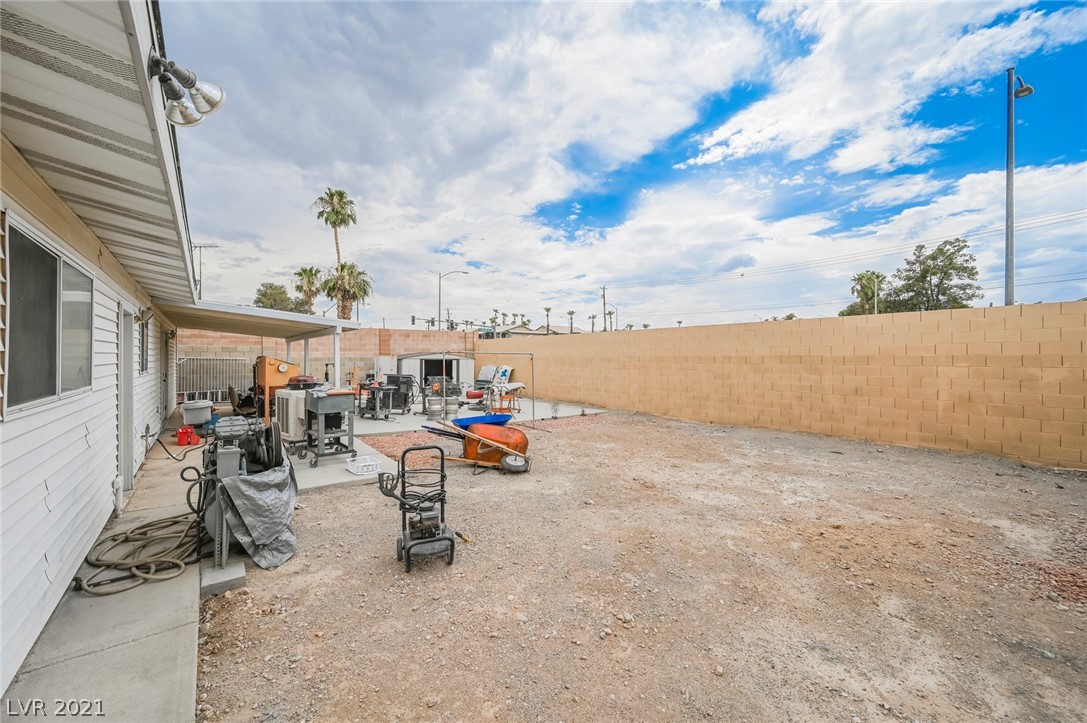 216 Huntly Road Las Vegas, NV 89145 - Photo 15 of 44 Gallery Image 15