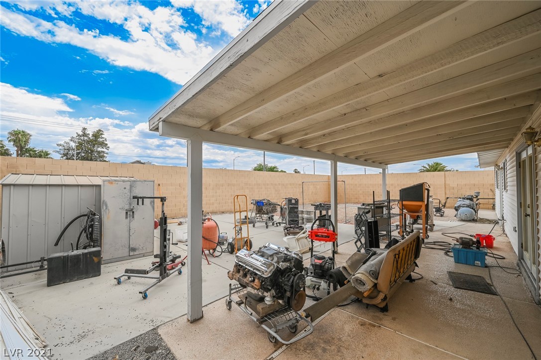 216 Huntly Road Las Vegas, NV 89145 - Photo 16 of 44 Gallery Image 16
