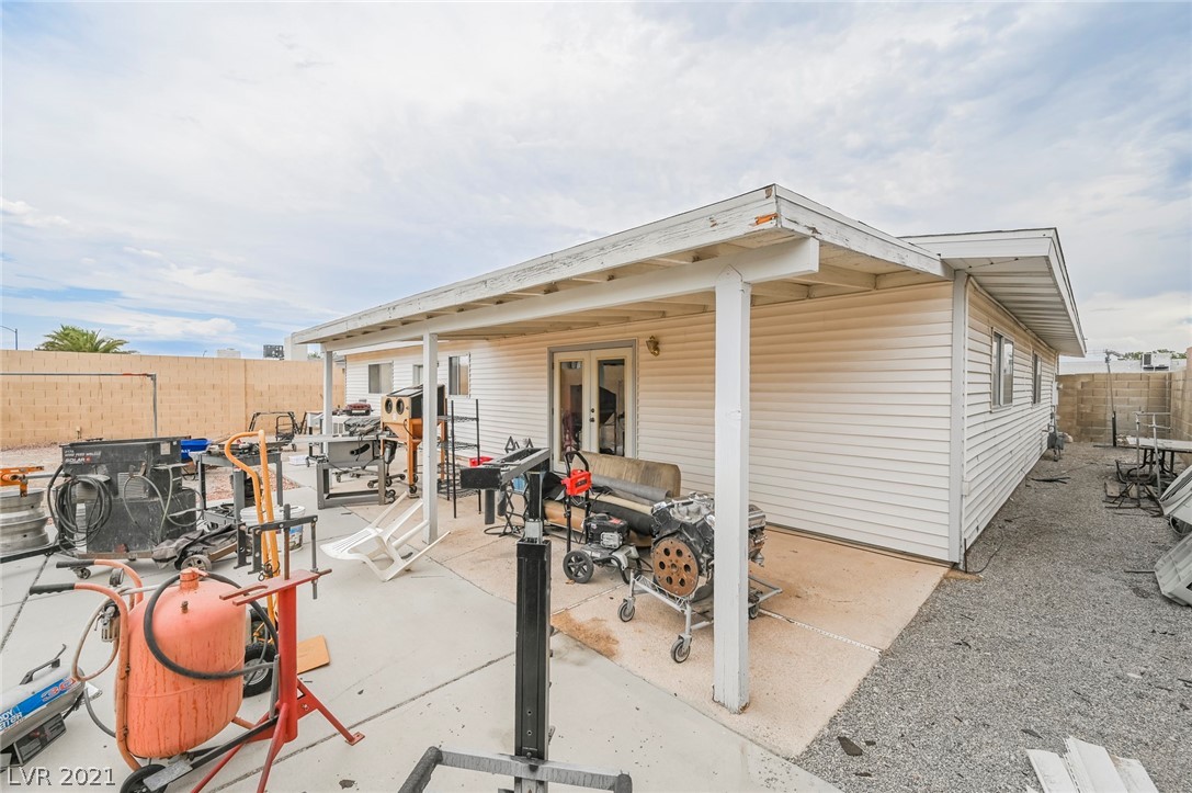 216 Huntly Road Las Vegas, NV 89145 - Photo 18 of 44 Gallery Image 18