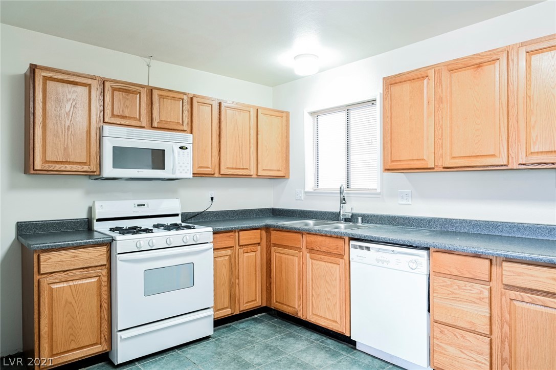 216 Huntly Road Las Vegas, NV 89145 - Photo 23 of 44 Gallery Image 23