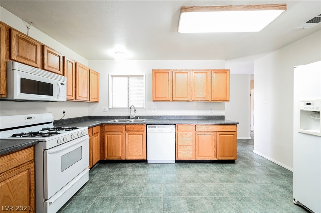 216 Huntly Road Las Vegas, NV 89145 - Photo 24 of 44 Gallery Image 24