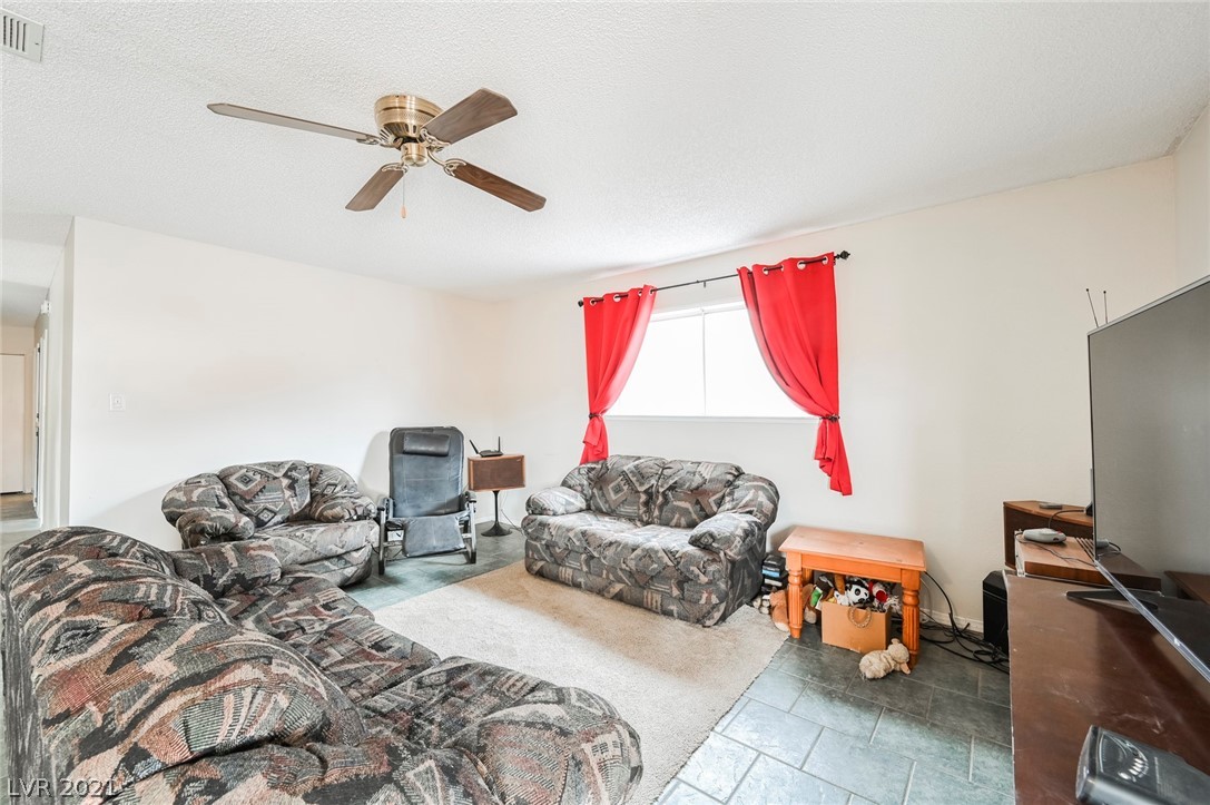 216 Huntly Road Las Vegas, NV 89145 - Photo 28 of 44 Gallery Image 28