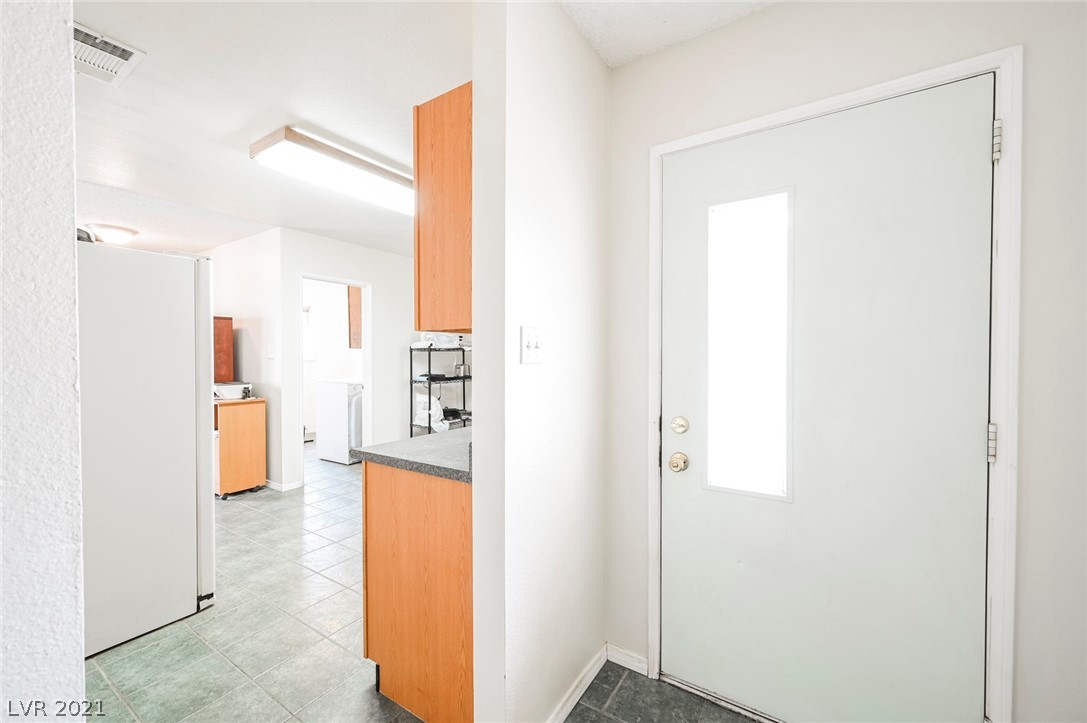 216 Huntly Road Las Vegas, NV 89145 - Photo 31 of 44 Gallery Image 31