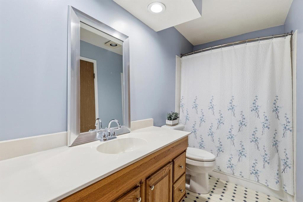 3512 Spring Meadow Lane Flower Mound, TX 75028 - Photo 21 of 25