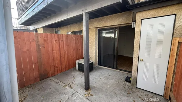 $1,995 | 300 South 5th Avenue, Unit A, Monrovia, CA 91016