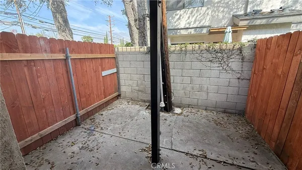 $1,995 | 300 South 5th Avenue, Unit A, Monrovia, CA 91016