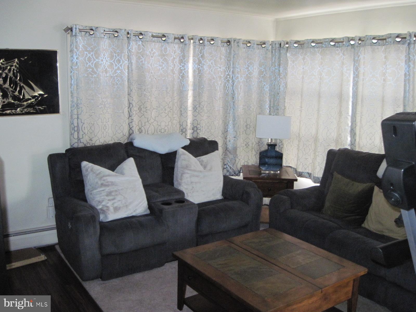 1401 Continental Road York, PA 17404 - Photo 3 of 33 Living Room a