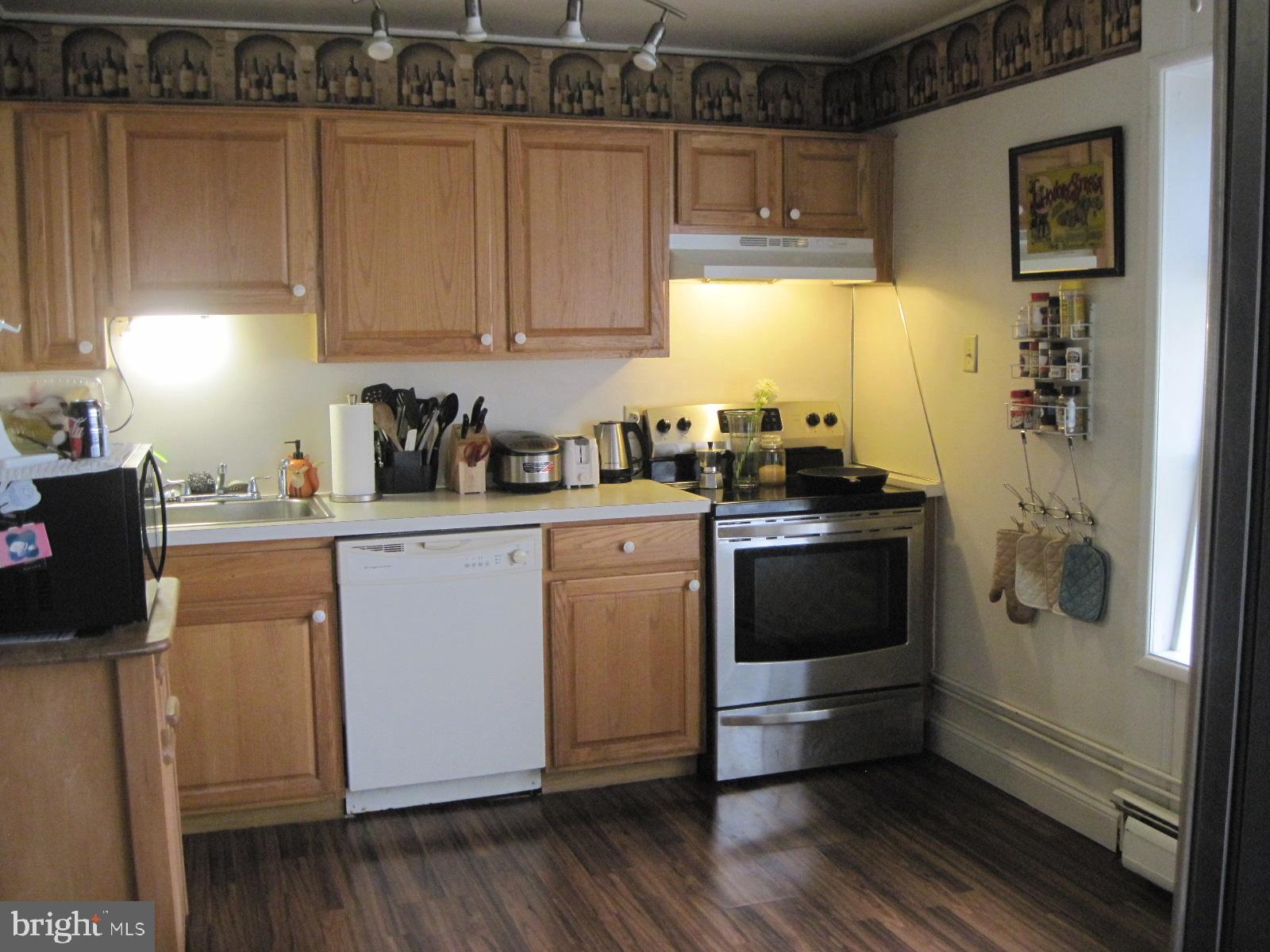 1401 Continental Road York, PA 17404 - Photo 8 of 33 Kitchen