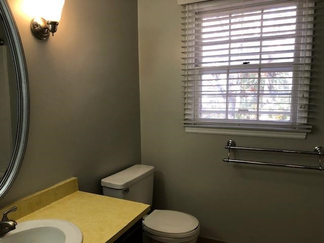 2804 Steeplechase Court Raleigh, NC 27613 - Photo 31 of 41 Upstairs hall full bath with tub