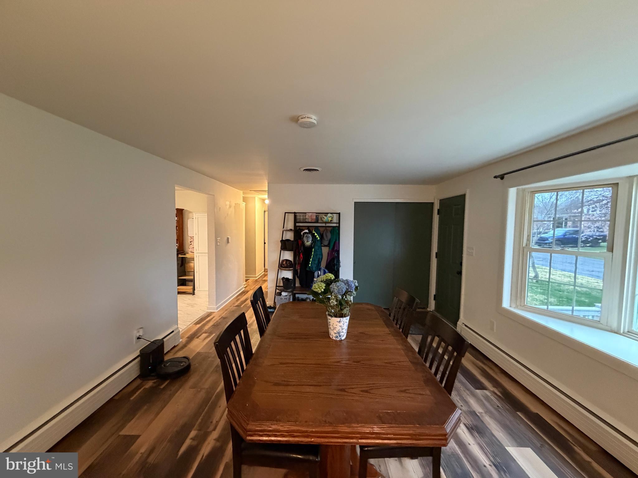 2441 Brookside Lane York, PA 17402 - Photo 6 of 74