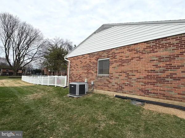 $314,900 | 2441 Brookside Lane, York, PA 17402