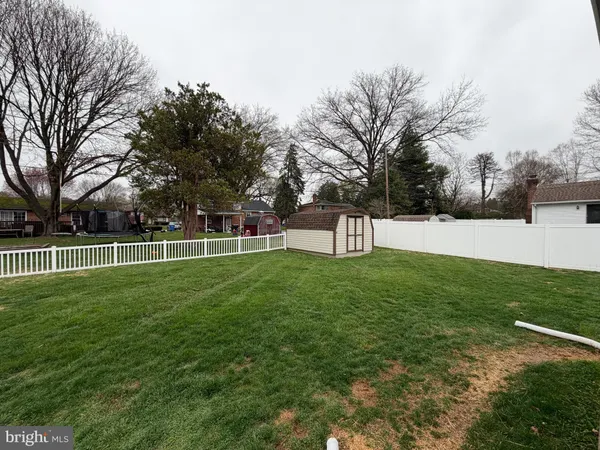 $314,900 | 2441 Brookside Lane, York, PA 17402