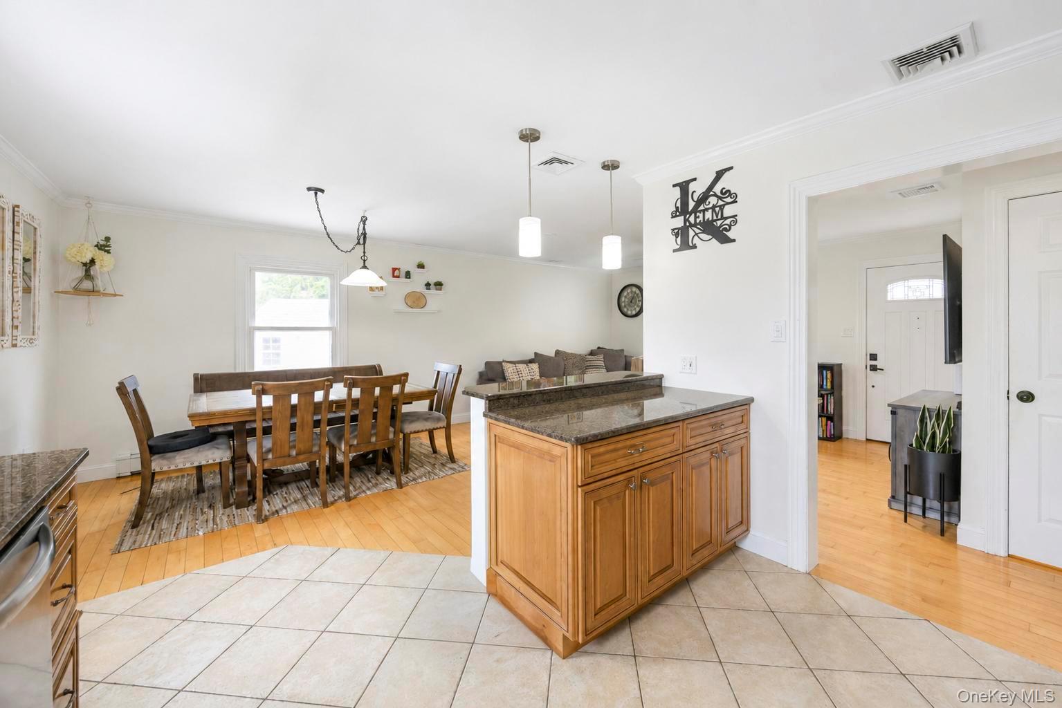 18 Hillcrest Road Rocky Point, NY 11778 - Photo 16 of 49 Gallery Image 16