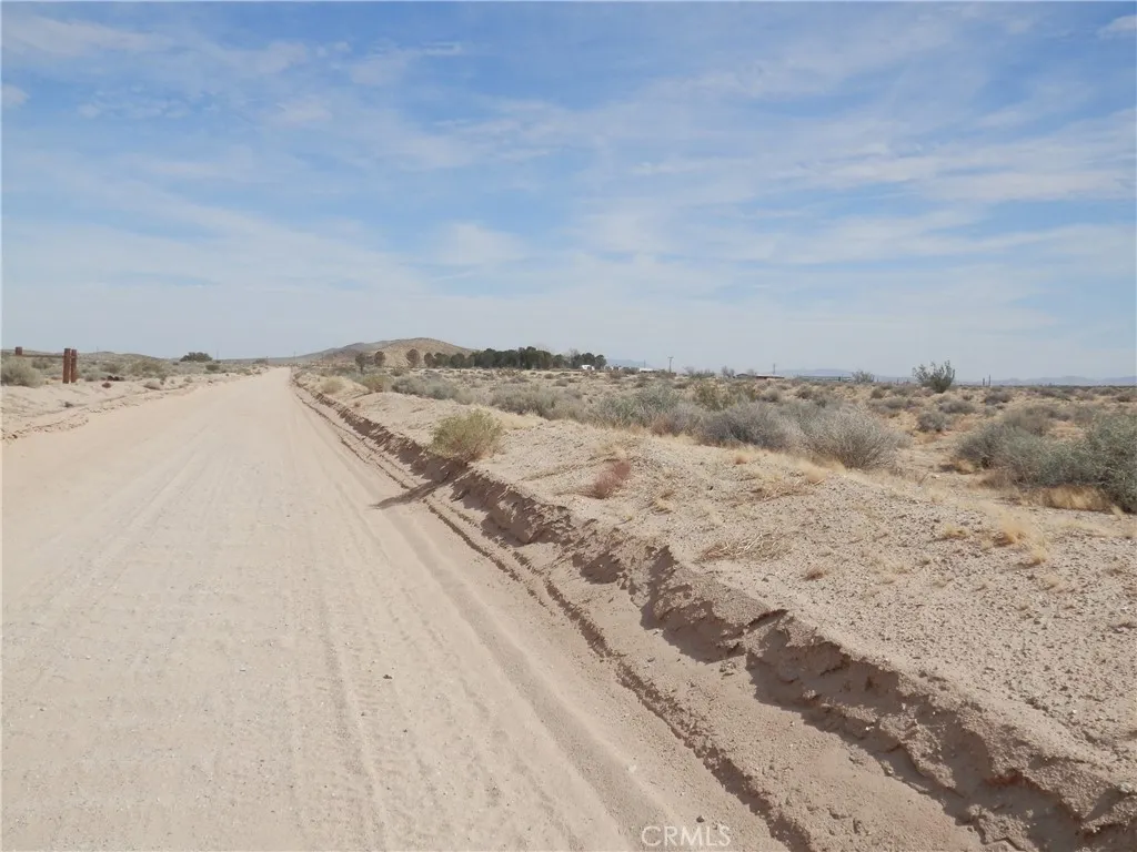 0 Holstead Hinkley, CA 92347 - Photo 6 of 15 a view of beach and ocean