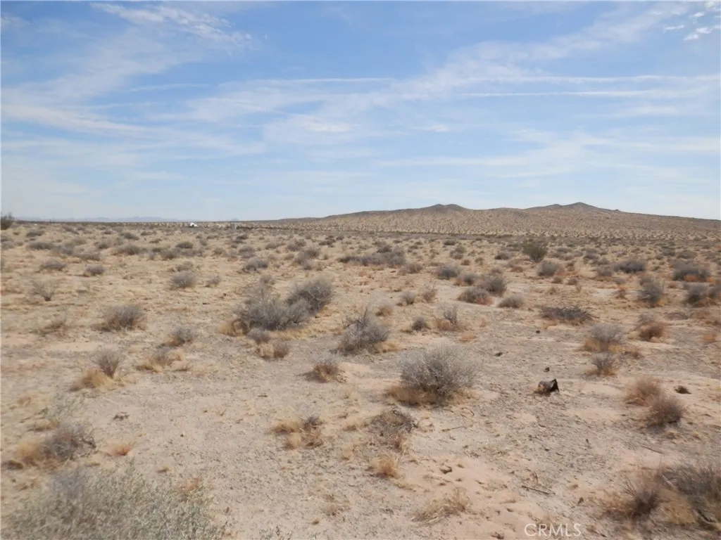 0 Holstead Hinkley, CA 92347 - Photo 10 of 15 wooden view of city and mountain