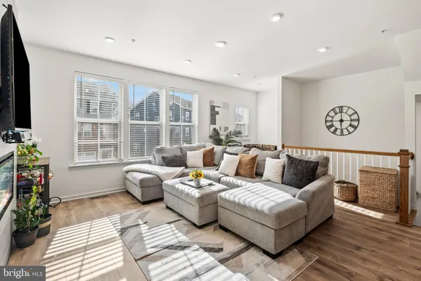 $569,900 | 7716 Dignity Way, Severn, MD 21144