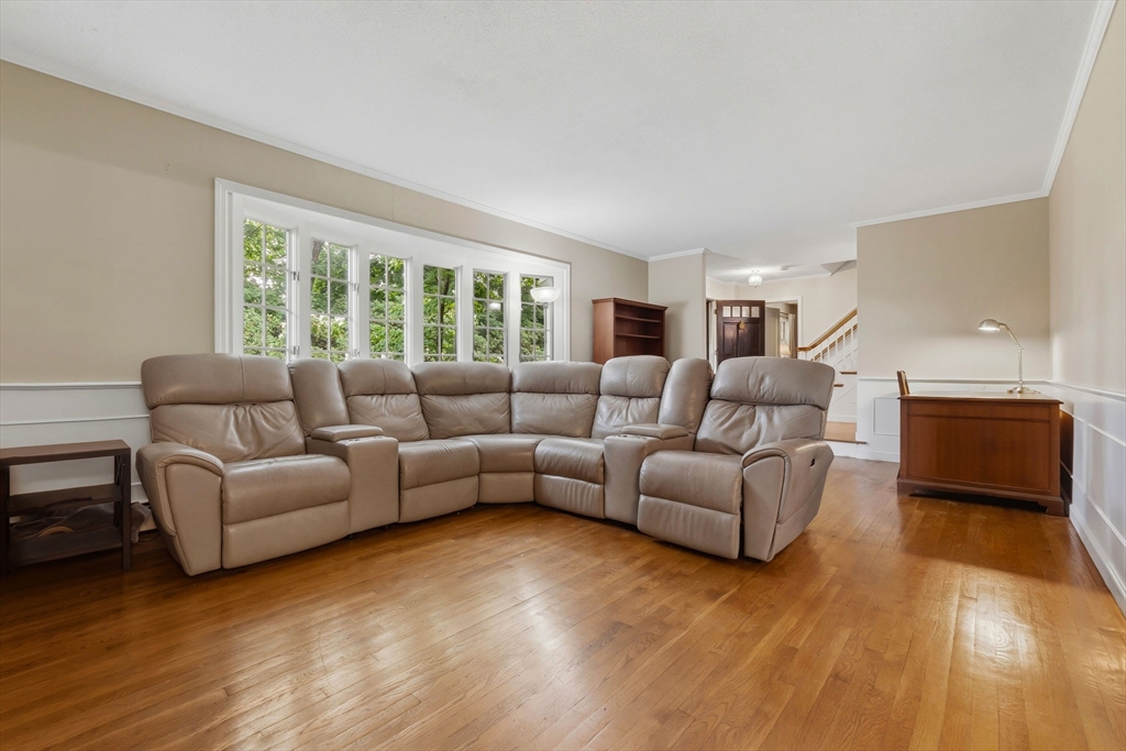 11 Pickman Road Beverly, MA 01915 - Photo 31 of 40