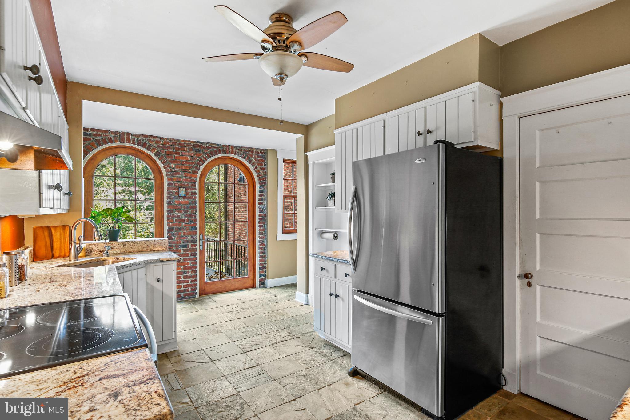 201 Ridgemede Road Baltimore, MD 21210 - Photo 16 of 40