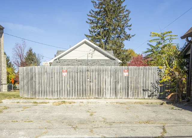 $280,000 | 341 East Morris Street, Indianapolis, IN 46225