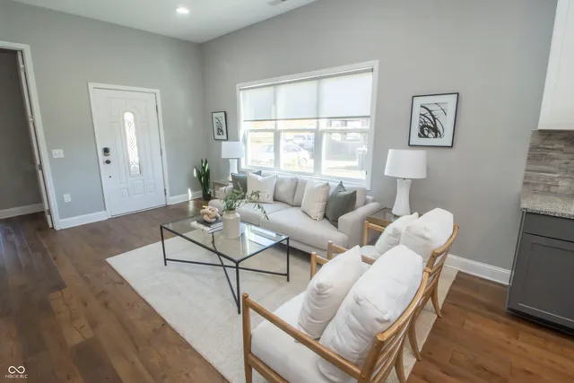 $280,000 | 341 East Morris Street, Indianapolis, IN 46225