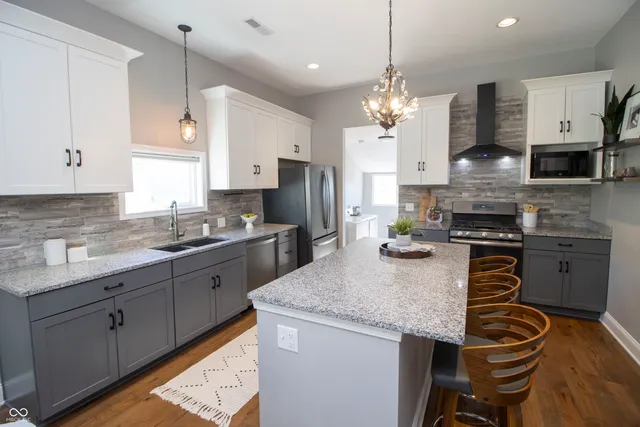 $280,000 | 341 East Morris Street, Indianapolis, IN 46225